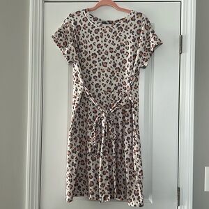 Animal print short sleeved dress